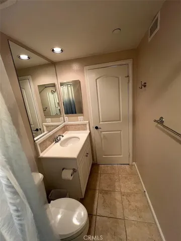 1752 Grand Avenue 2, Long Beach, California 90804