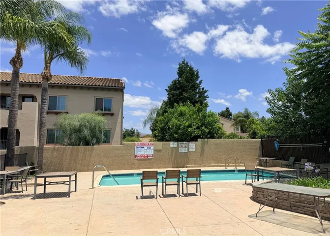 788 Gianni 202, Corona, California 92879