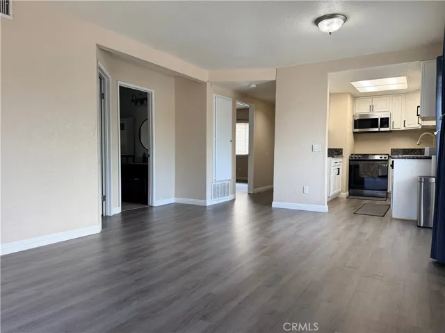 788 Gianni 202, Corona, California 92879