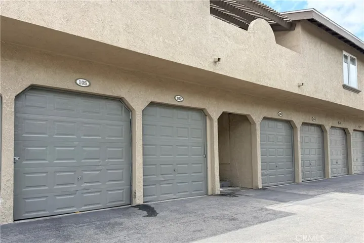 788 Gianni 202, Corona, California 92879