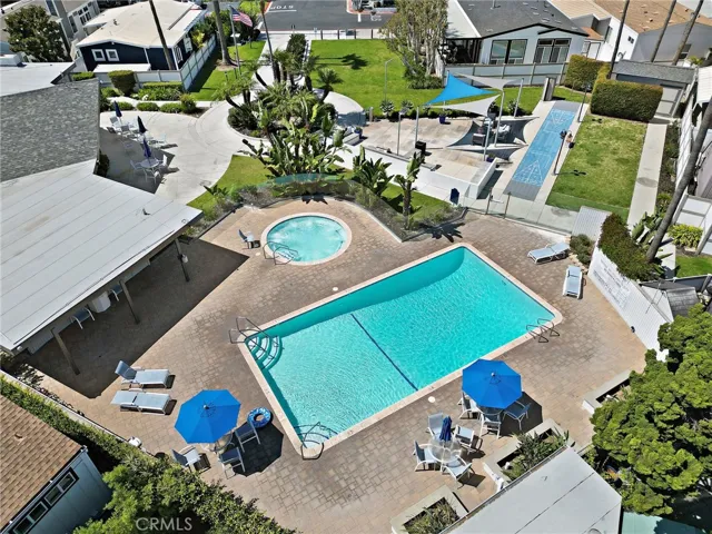 252 Mayflower, Newport Beach, California 92660