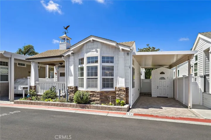 252 Mayflower, Newport Beach, California 92660