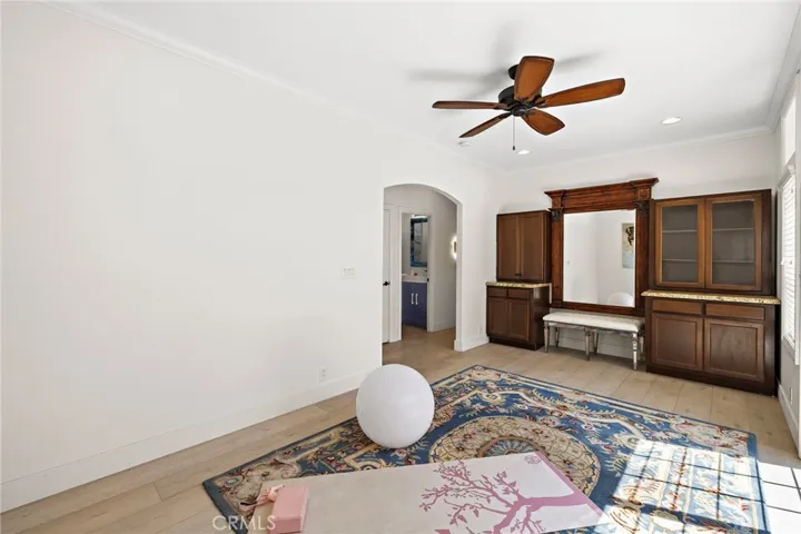252 Mayflower, Newport Beach, California 92660