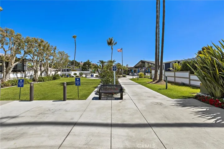 252 Mayflower, Newport Beach, California 92660