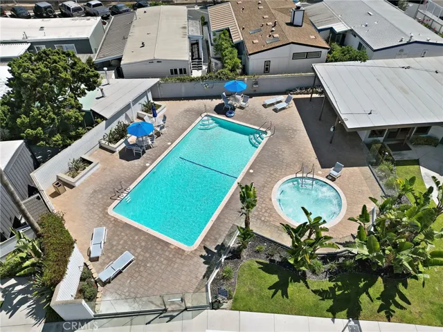 252 Mayflower, Newport Beach, California 92660