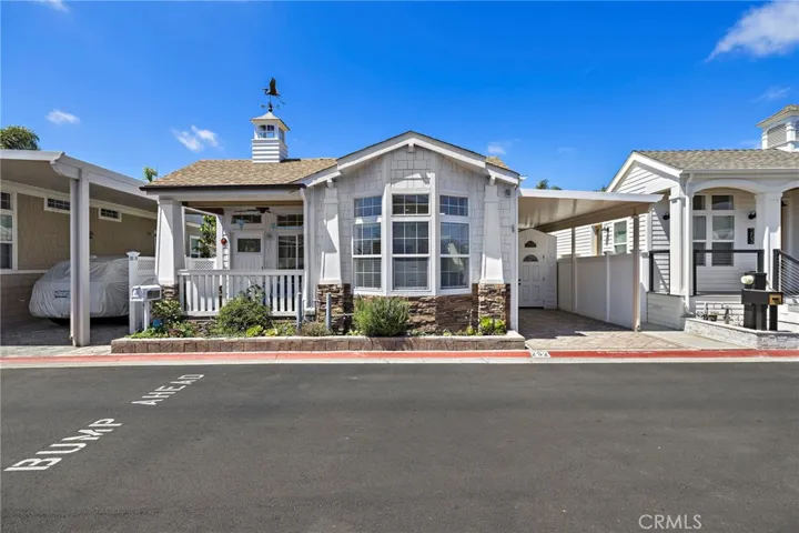 252 Mayflower, Newport Beach, California 92660