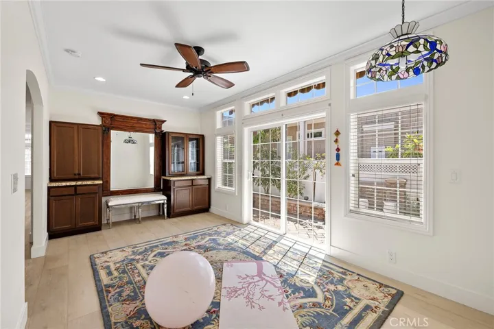 252 Mayflower, Newport Beach, California 92660