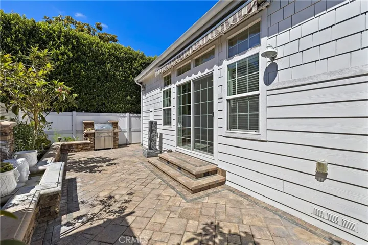 252 Mayflower, Newport Beach, California 92660
