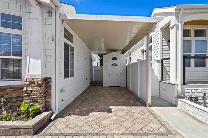 252 Mayflower, Newport Beach, California 92660