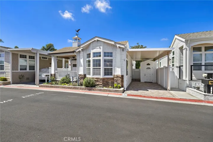 252 Mayflower, Newport Beach, California 92660