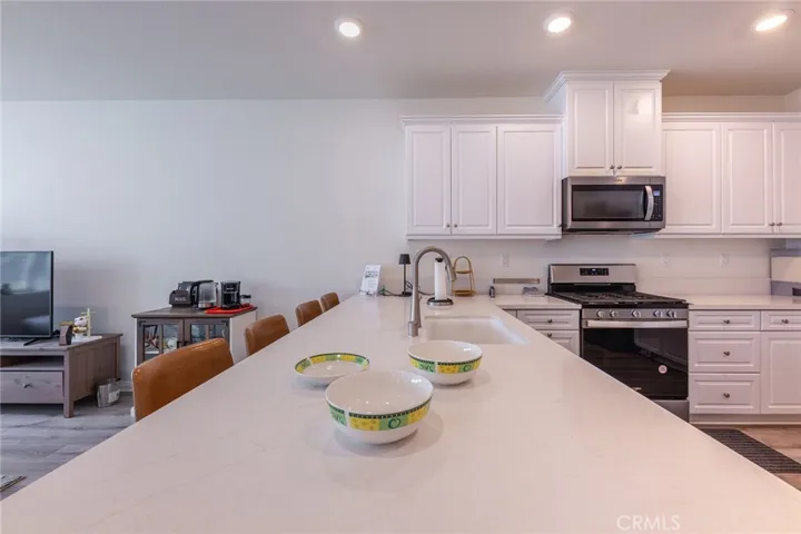 4058 E Coronado Privado, Ontario, California 91761