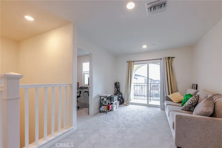 4058 E Coronado Privado, Ontario, California 91761