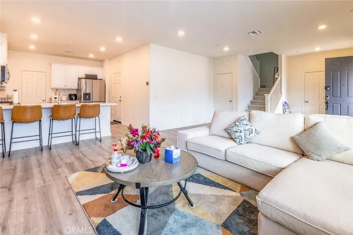 4058 E Coronado Privado, Ontario, California 91761