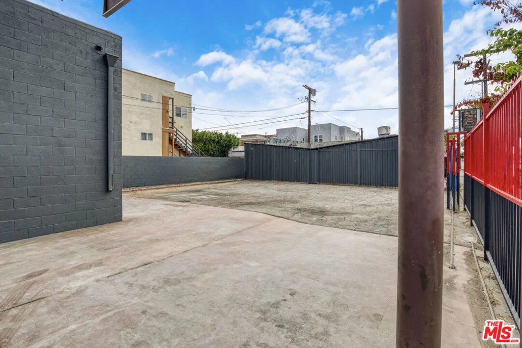 3429 Venice Boulevard, Los Angeles, California 90019 — photo 5
