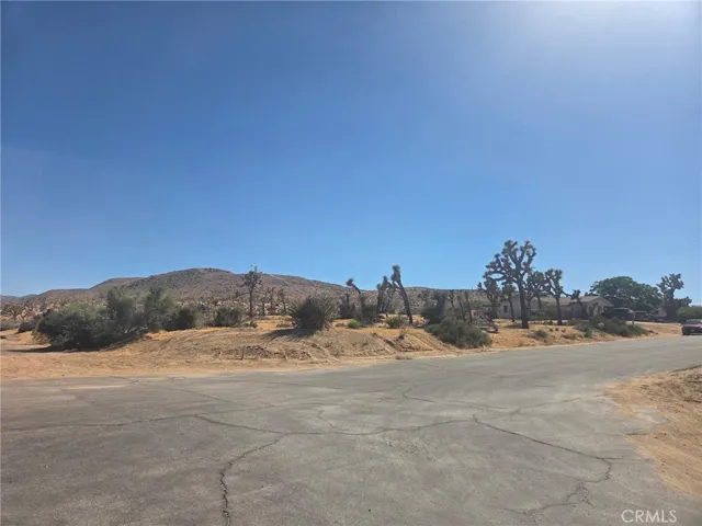 0 Comparo Drive, Yucca Valley, California 92284