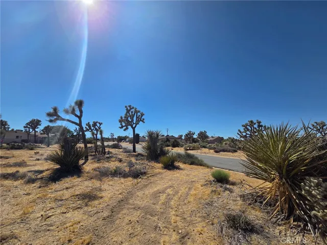 0 Comparo Drive, Yucca Valley, California 92284