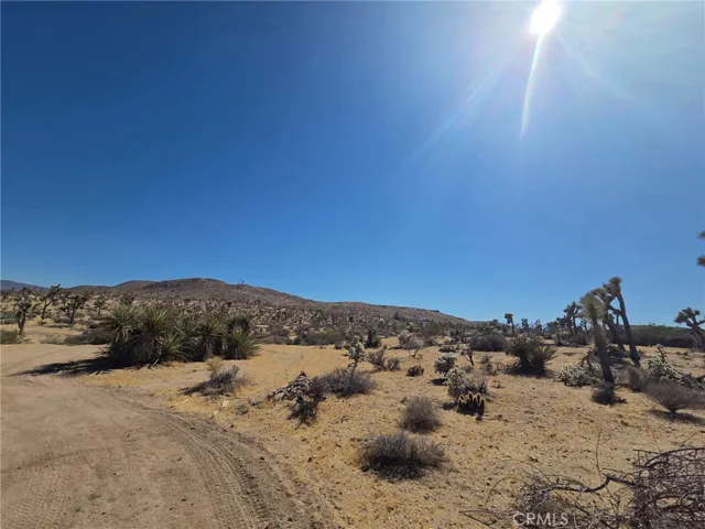 0 Comparo Drive, Yucca Valley, California 92284