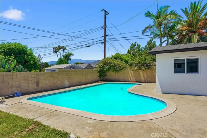 735 W Heber, Glendora, California 91741