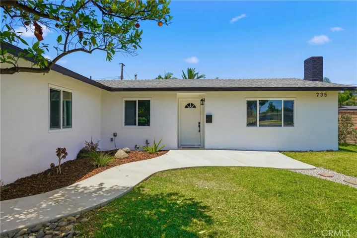 735 W Heber, Glendora, California 91741