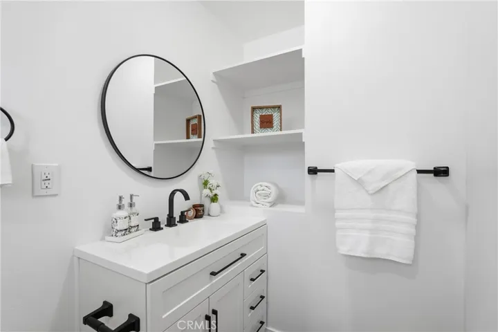 735 W Heber, Glendora, California 91741