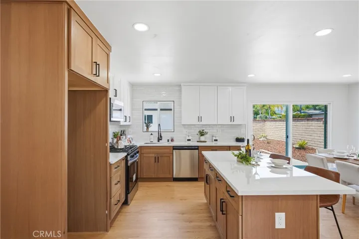 735 W Heber, Glendora, California 91741