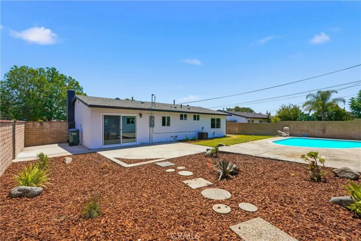 735 W Heber, Glendora, California 91741