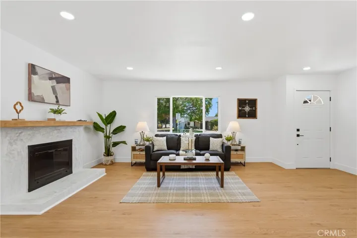 735 W Heber, Glendora, California 91741