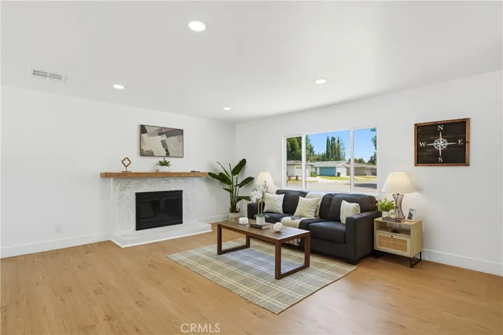 735 W Heber, Glendora, California 91741