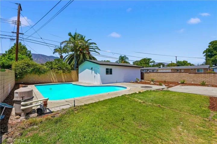735 W Heber, Glendora, California 91741