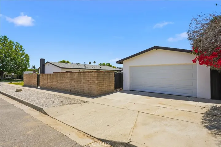 735 W Heber, Glendora, California 91741
