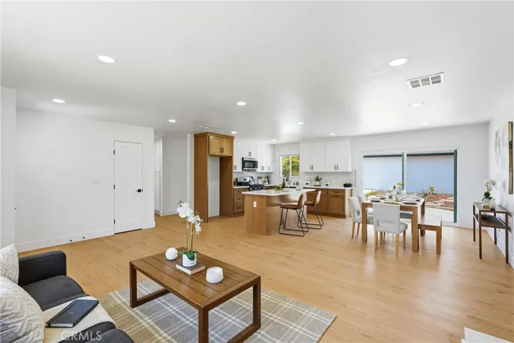 735 W Heber, Glendora, California 91741