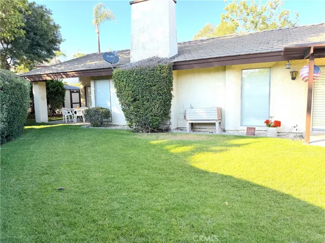 Well maintained yard.