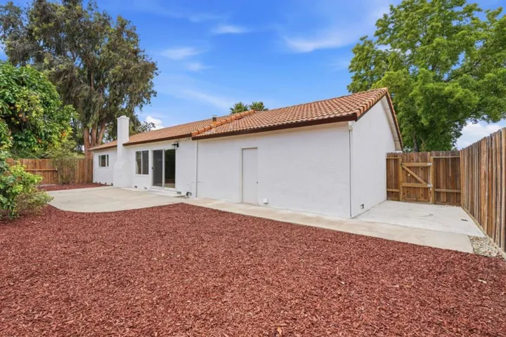 4838 Snell, San Jose, California 95136