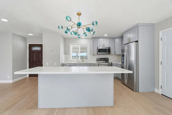 4838 Snell, San Jose, California 95136