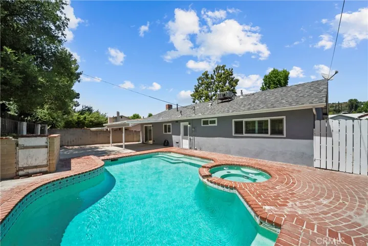24607 Fourl, Newhall, California 91321