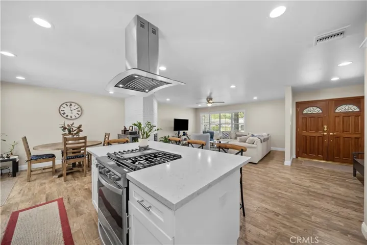 24607 Fourl, Newhall, California 91321