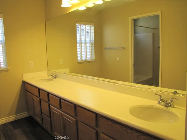 7342 Corona Valley Avenue, Eastvale, California 92880