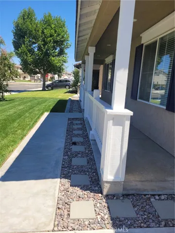 7342 Corona Valley Avenue, Eastvale, California 92880