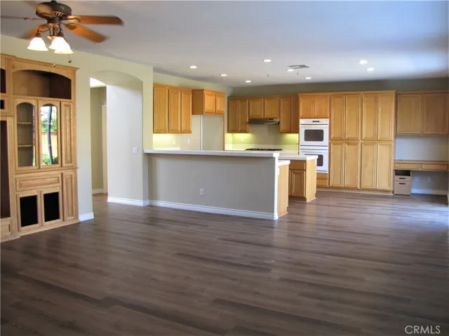 7342 Corona Valley Avenue, Eastvale, California 92880