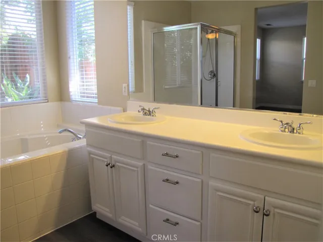 7342 Corona Valley Avenue, Eastvale, California 92880