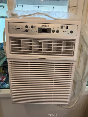 New air conditioner in the living​​‌​​​​‌​​‌‌​​‌​​​‌‌​​​‌​​‌‌​​‌‌​​‌‌​​​​ room