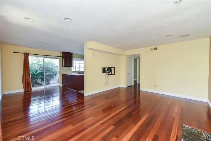 48 Columbia 6, Irvine, California 92612