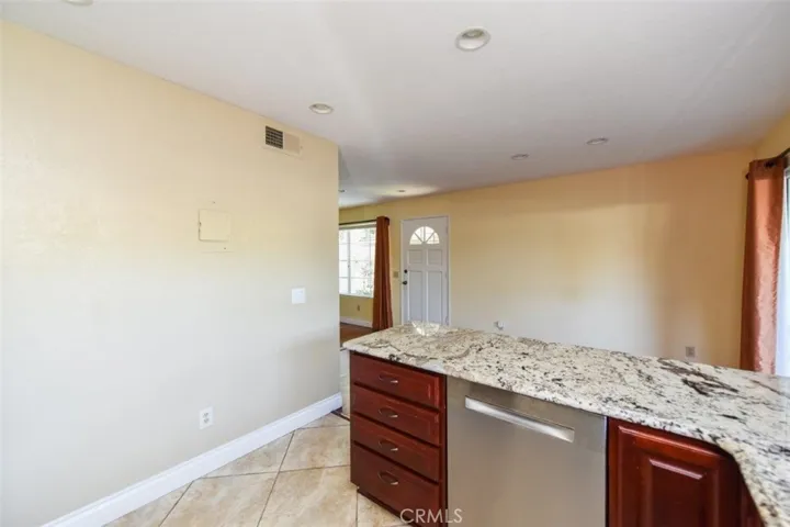 48 Columbia 6, Irvine, California 92612