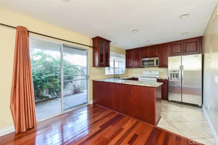 48 Columbia 6, Irvine, California 92612