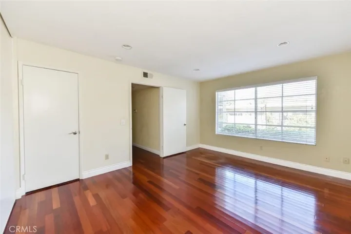 48 Columbia 6, Irvine, California 92612