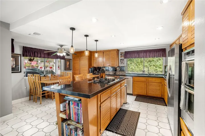 5065 Aviemore, Yorba Linda, California 92887