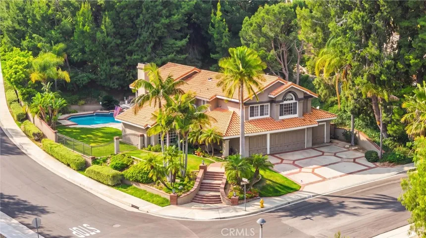 5065 Aviemore, Yorba Linda, California 92887