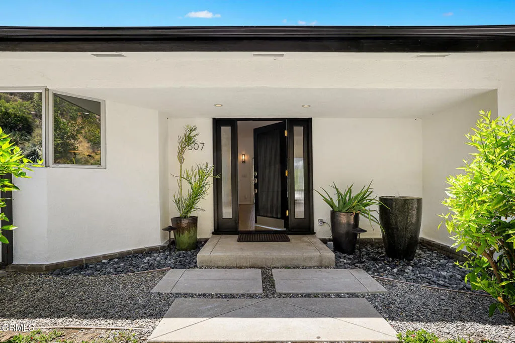 507 Venado Vista Drive, La Canada Flintridge, California 91011 — photo 4