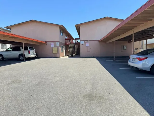 1142 Parkside Street, Salinas, California 93906