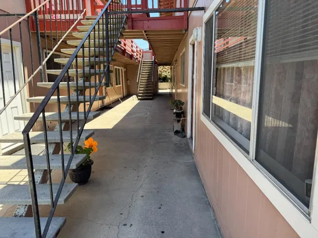 1142 Parkside Street, Salinas, California 93906